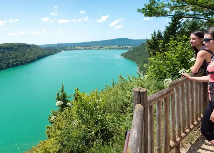 Superbe Appartement Au Coeur Du Jura